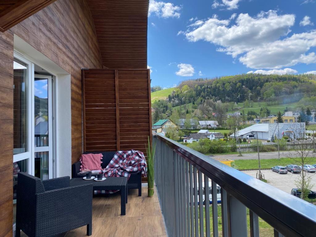 Bieszczady Apartament "Cicha Woda" Leilighet Ustrzyki Dolne Eksteriør bilde